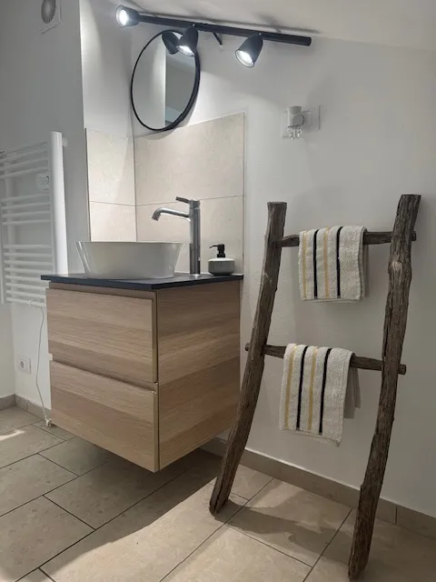 DREAM - APARTMA S POGLEDOM NA GORE - kopalnica v Tolminu